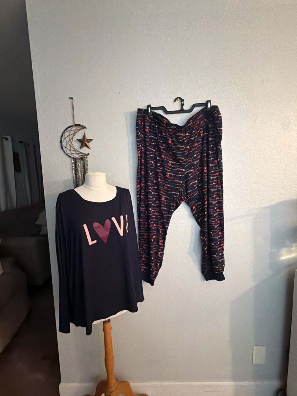 AnyBody Pajama Set Size 4X Black LOVE Long Sleeve Top and Pants